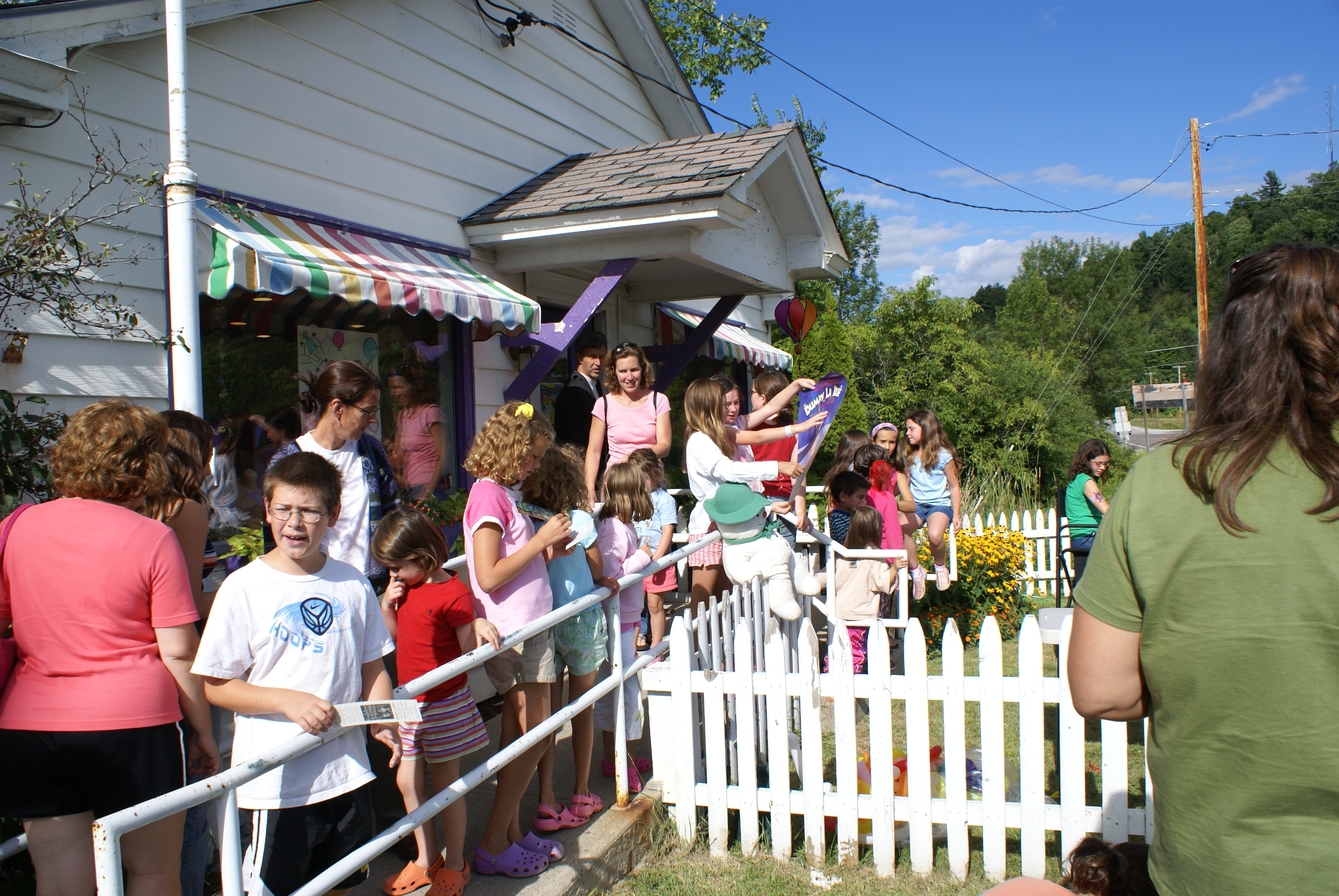 Our moving party at the old location in 2006.